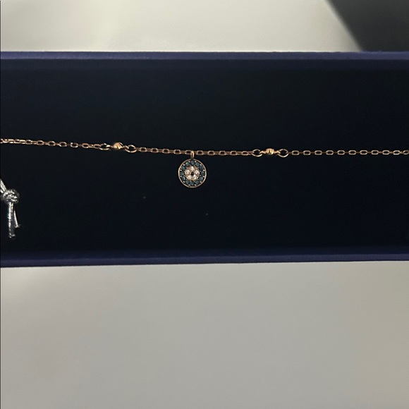 PERFECT 4 VALENTINES - BN NEVER WORN Swarovski Rose Gld Bracelet w/  🧿 Charm - Picture 4 of 5